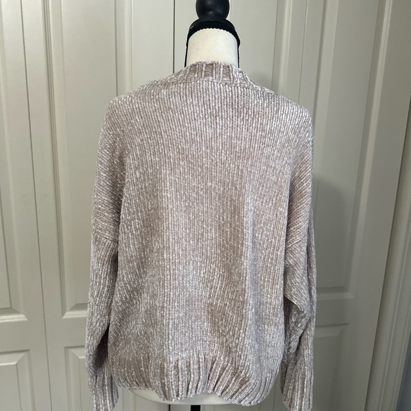 Sweater - Picture 3 of 3